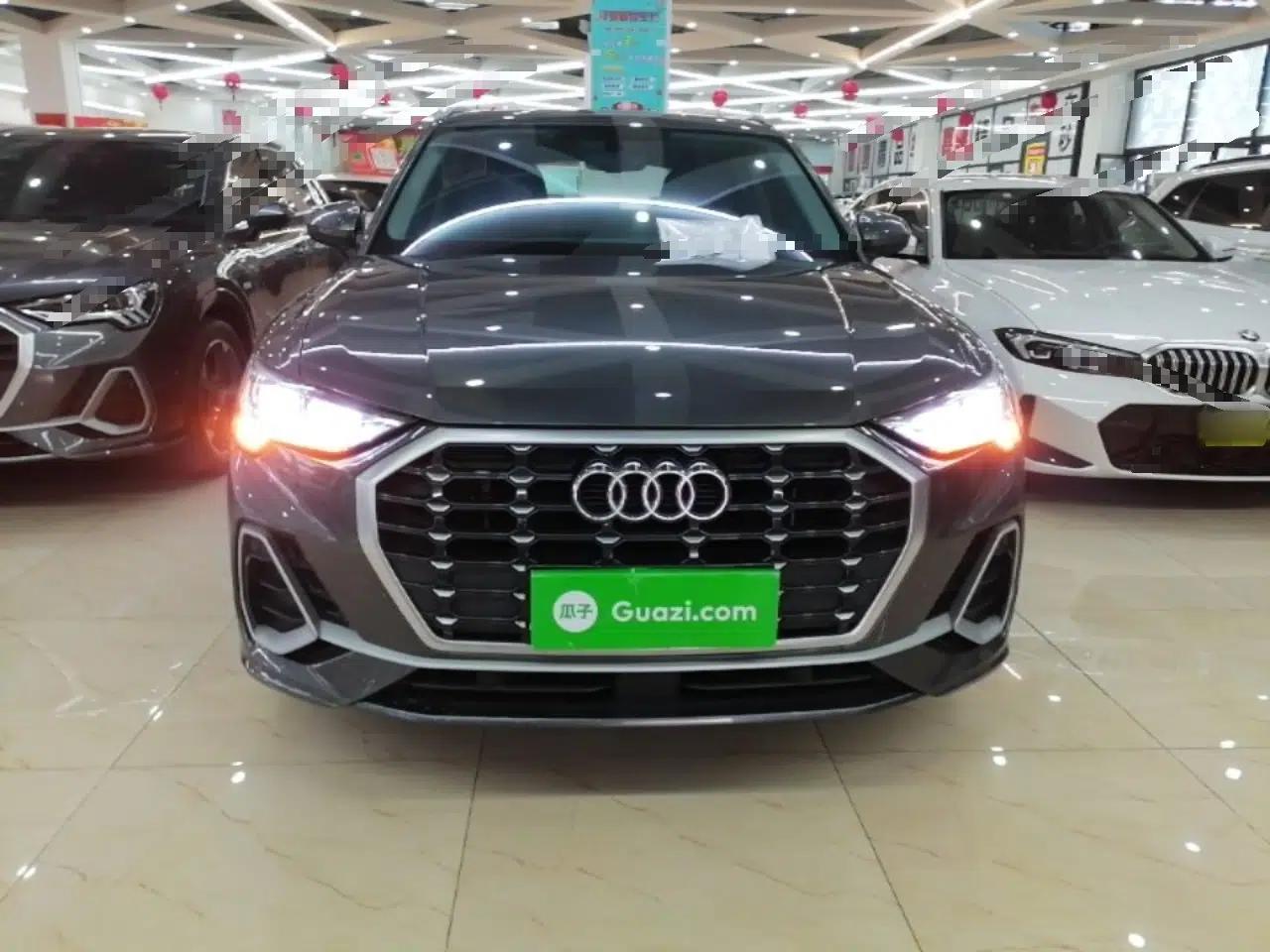 Audi Q3 2022 35 TFSI Fashion Dynamic Model — миниатюра 2