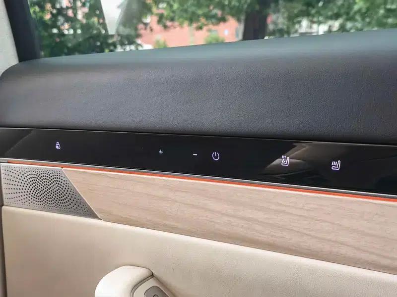 Zhijie R7 2024 Range Extender 37kWh Max Rear-Wheel Drive Version — миниатюра 6
