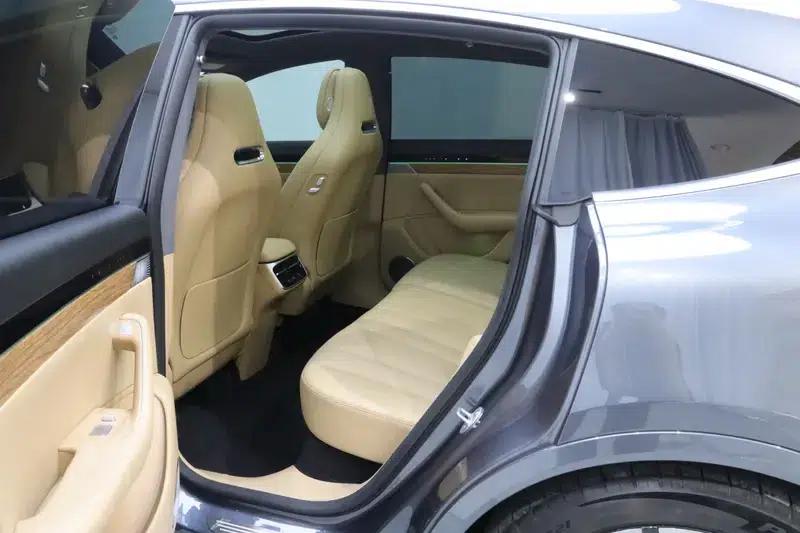 Zhijie R7 2024 Pure Electric 100kWh Max Rear-Wheel Drive Version — миниатюра 18