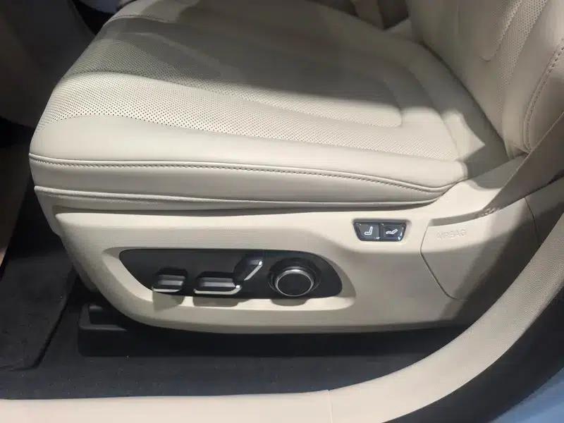 Zhijie R7 2026 Pure Electric Max+ (192-line LiDAR) — миниатюра 18
