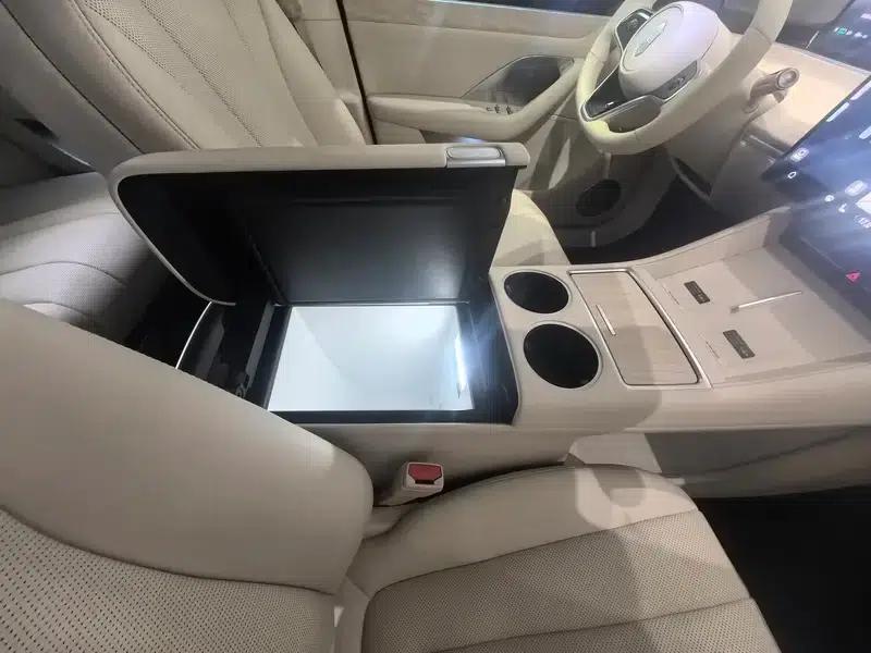 Zhijie R7 2026 Pure Electric Max+ (192-line LiDAR) — миниатюра 21