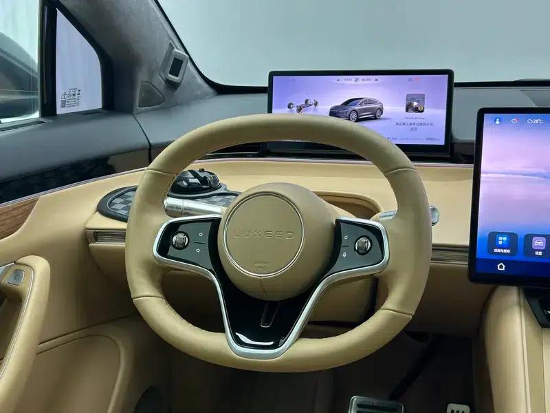 Zhijie R7 2024 Range Extended 37kWh Pro Rear-Wheel Drive Version — миниатюра 16