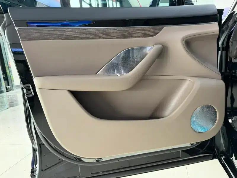 2024 Smart World R7 Pure Electric 100kWh Ultra AWD Version — миниатюра 10