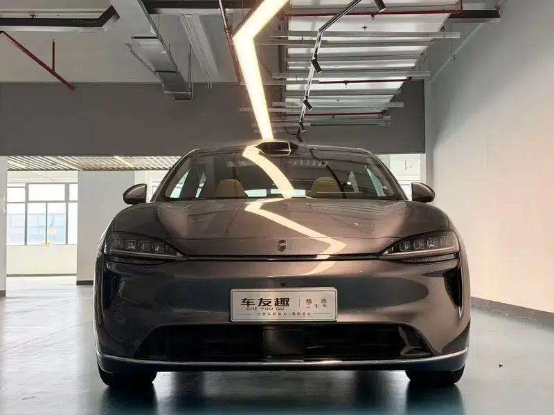 Zhijie R7 2026 Model with Extended Range Ultra (192-line LiDAR) — миниатюра 2
