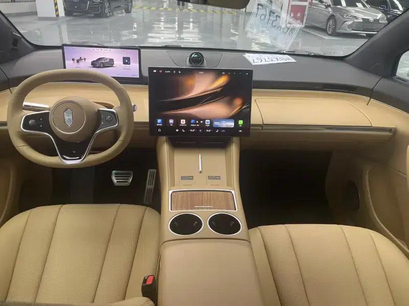 2025 Smart World R7 Extended Range 53.4kWh Ultra 4WD Edition — миниатюра 8
