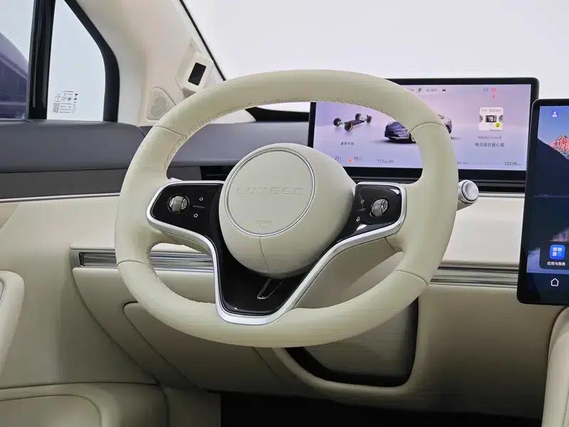 2025 Smart World R7 Extended Range 53.4kWh Ultra 4WD Edition — миниатюра 16