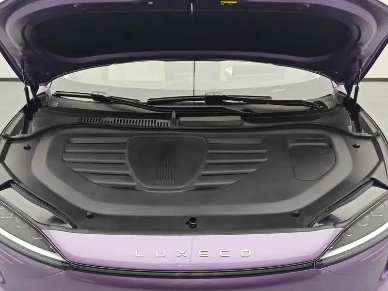 2025 Smart World R7 Extended Range 53.4kWh Ultra 4WD Edition — миниатюра 10