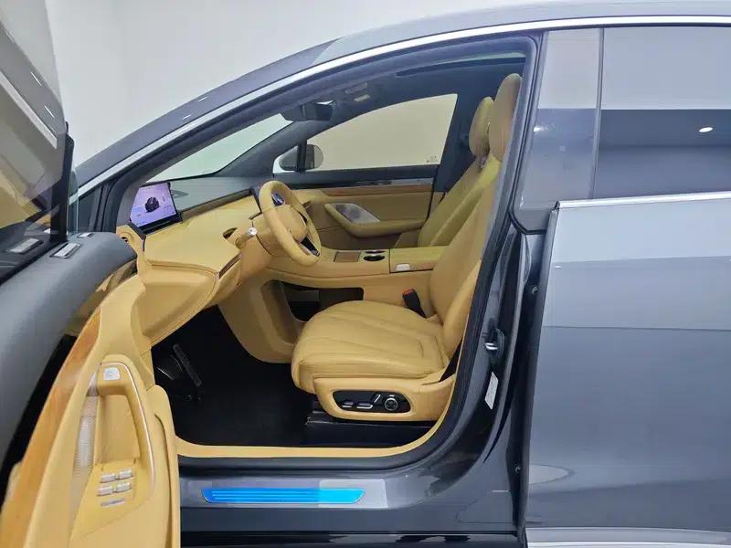 Zhijie R7 2024 Pure Electric 100kWh Max Rear-Wheel Drive Version — миниатюра 17