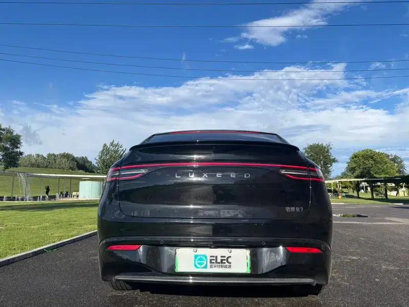 Zhijie R7 2024 Range Extender 37kWh Max Rear-Wheel Drive Version — миниатюра 5