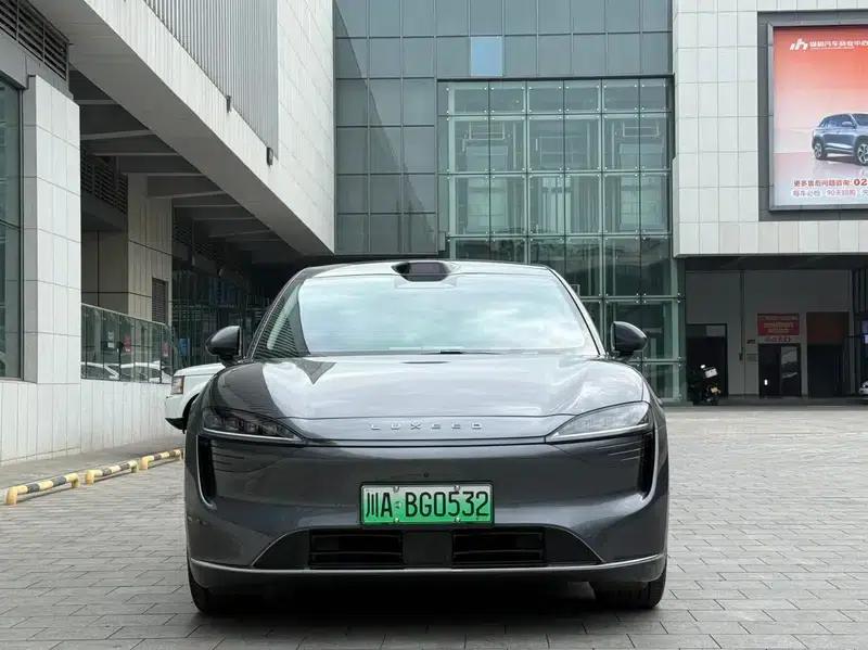 Zhijie R7 2024 Pure Electric 100kWh Max Rear-Wheel Drive Version — миниатюра 2