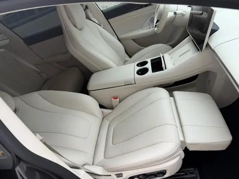 Zhijie R7 2024 Pure Electric 100kWh Max Rear-Wheel Drive Version — миниатюра 12
