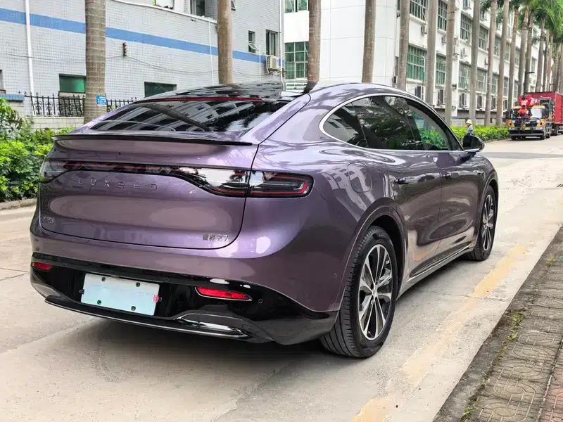 Zhijie R7 2024 Range Extender 37kWh Max Rear-Wheel Drive Version — миниатюра 7