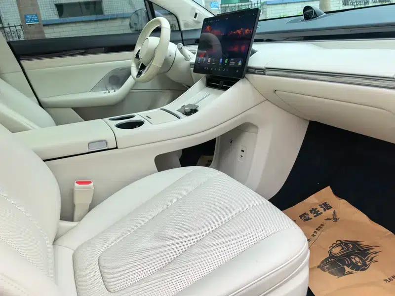 Zhijie R7 2024 Range Extender 37kWh Max Rear-Wheel Drive Version — миниатюра 10