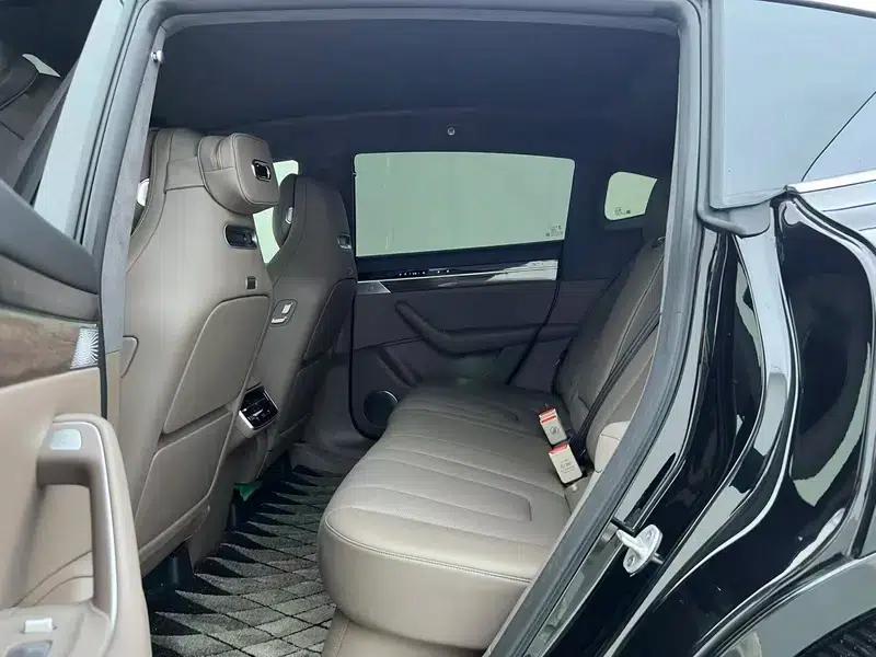 2025 Smart World R7 Extended Range 53.4kWh Ultra 4WD Edition — миниатюра 9