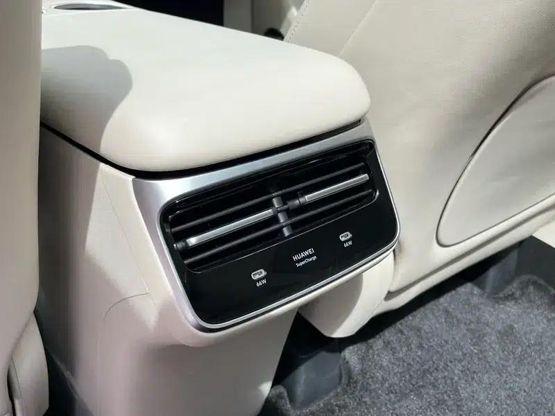 2024 Smart World R7 Pure Electric 100kWh Ultra AWD Version — миниатюра 16