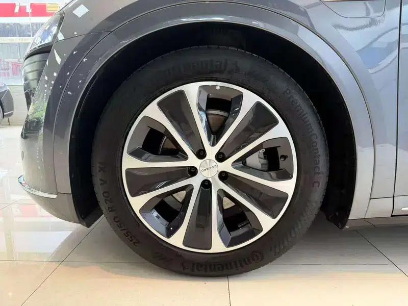 Zhijie R7 2024 Pure Electric 82kWh Pro Rear-Wheel Drive Edition — миниатюра 8