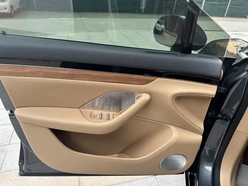 Zhijie R7 2024 Pure Electric 100kWh Max Rear-Wheel Drive Version — миниатюра 21