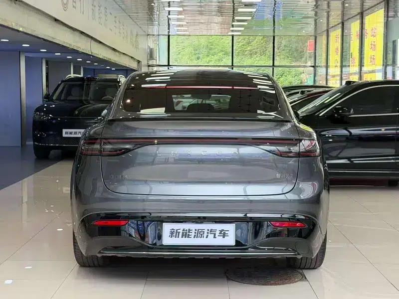 Zhijie R7 2024 Pure Electric 82kWh Pro Rear-Wheel Drive Edition — миниатюра 4
