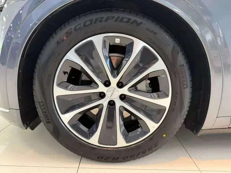 Zhijie R7 2024 Pure Electric 82kWh Pro Rear-Wheel Drive Edition — миниатюра 6