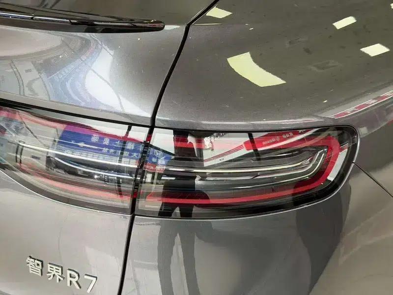Zhijie R7 2024 Pure Electric 82kWh Pro Rear-Wheel Drive Edition — миниатюра 8