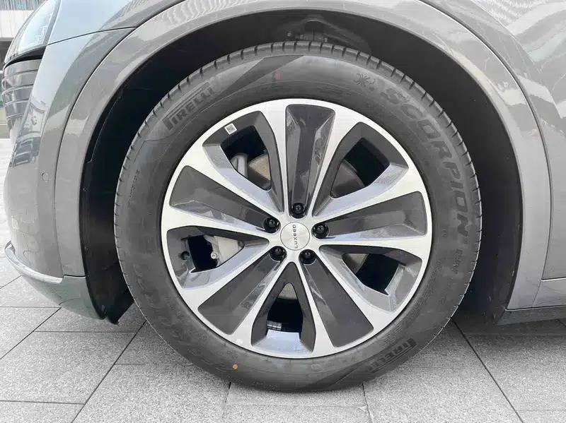 Zhijie R7 2024 Pure Electric 100kWh Max Rear-Wheel Drive Version — миниатюра 14