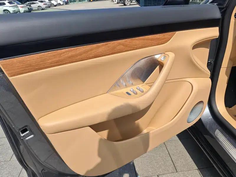 Zhijie R7 2024 Pure Electric 100kWh Max Rear-Wheel Drive Version — миниатюра 10