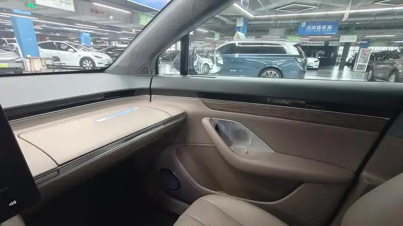 Zhijie R7 2024 Range Extender 37kWh Max Rear-Wheel Drive Version — миниатюра 11