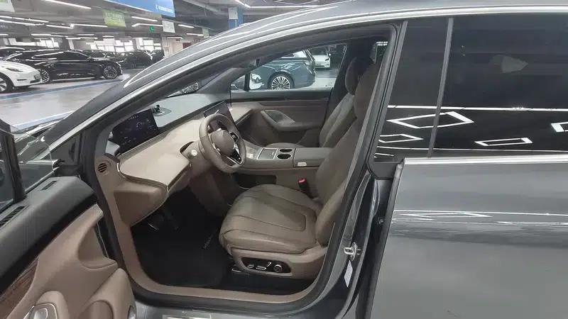 Zhijie R7 2024 Range Extender 37kWh Max Rear-Wheel Drive Version — миниатюра 18