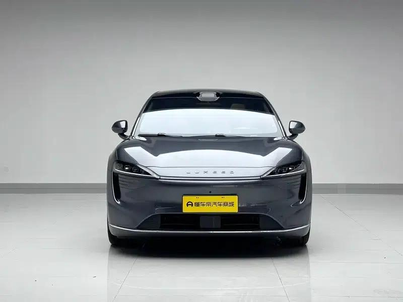 2025 Smart World R7 Extended Range 53.4kWh Ultra 4WD Edition — миниатюра 2