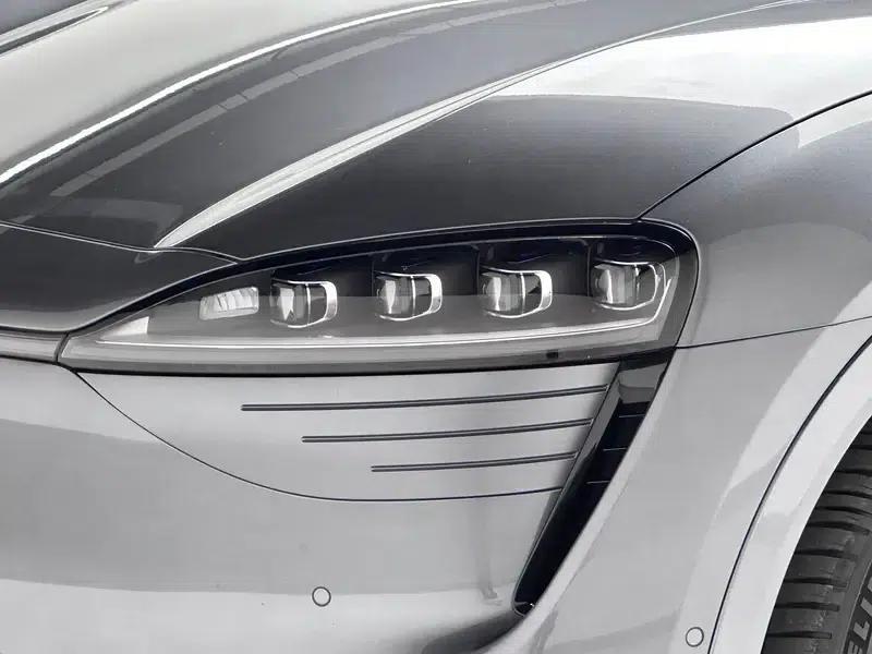 2025 Smart World R7 Extended Range 53.4kWh Ultra 4WD Edition — миниатюра 12