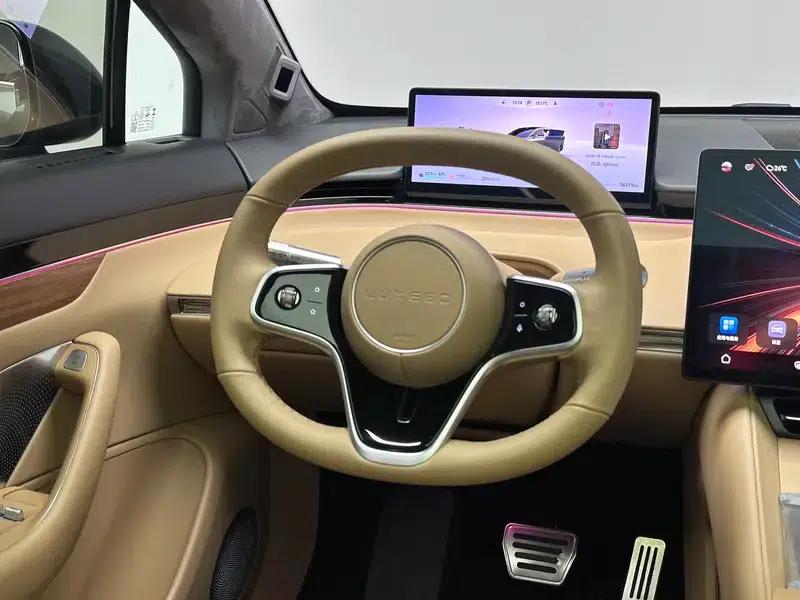 2025 Smart World R7 Extended Range 53.4kWh Ultra 4WD Edition — миниатюра 16