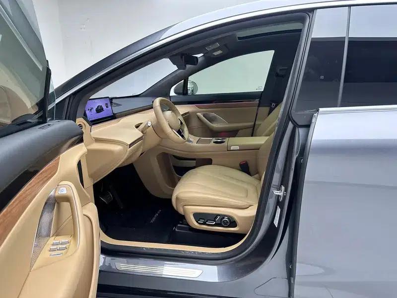 2025 Smart World R7 Extended Range 53.4kWh Ultra 4WD Edition — миниатюра 17