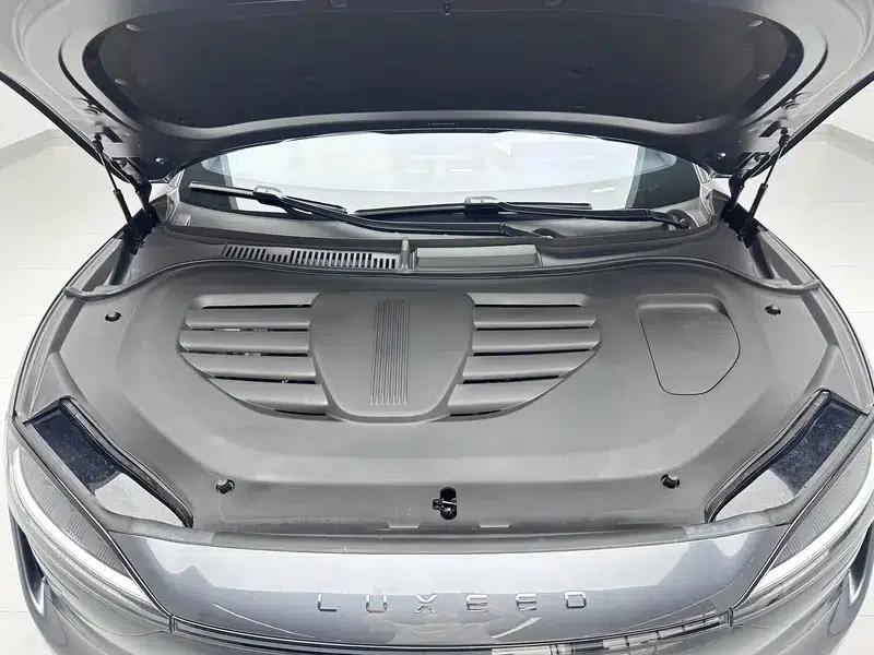 2025 Smart World R7 Extended Range 53.4kWh Ultra 4WD Edition — миниатюра 10