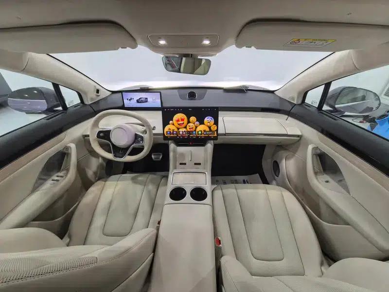 2025 Smart World R7 Extended Range 53.4kWh Ultra 4WD Edition — миниатюра 7