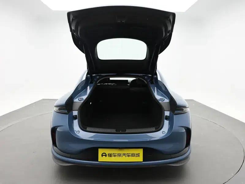 Zhiji L6 2024 Max Standard Edition 75kWh — миниатюра 20