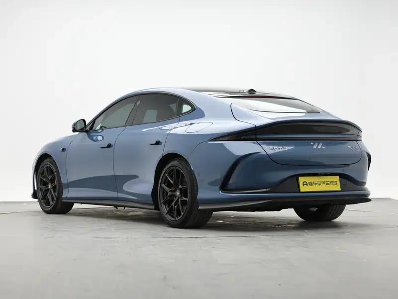 Zhiji L6 2024 Max Standard Edition 75kWh — миниатюра 5