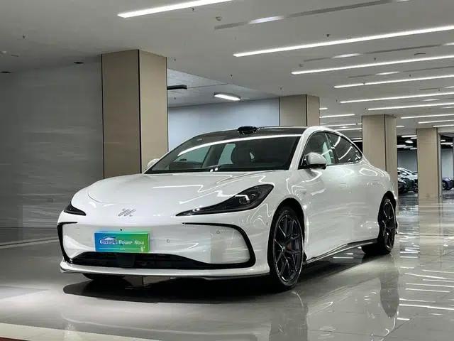 Zhiji L6 2024 Max Standard Edition 75kWh
