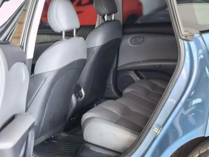 Zhiji L6 2024 Max Standard Edition 75kWh — миниатюра 9
