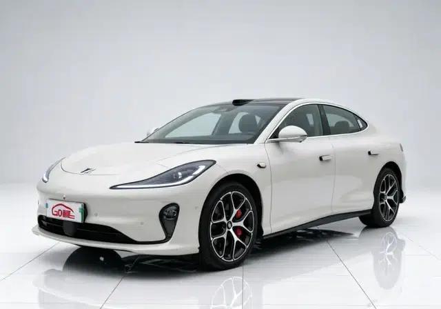 Zhiji L6 2025 Ultra 100kWh — миниатюра 1