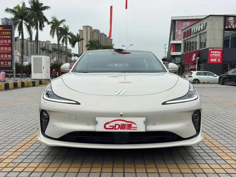 Zhiji L6 2025 Ultra 100kWh — миниатюра 2