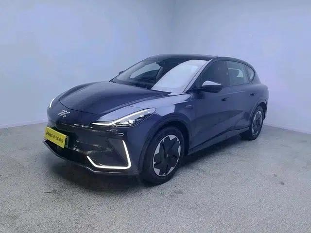 2023 Smart LS7 Urban Fit Rear-Wheel Drive