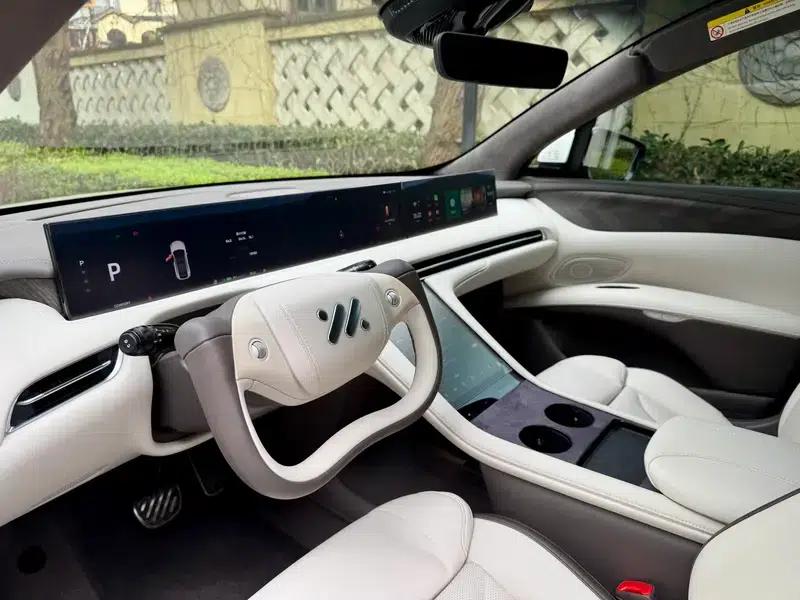2023 Smart LS7 Lux AWD Edition — миниатюра 9