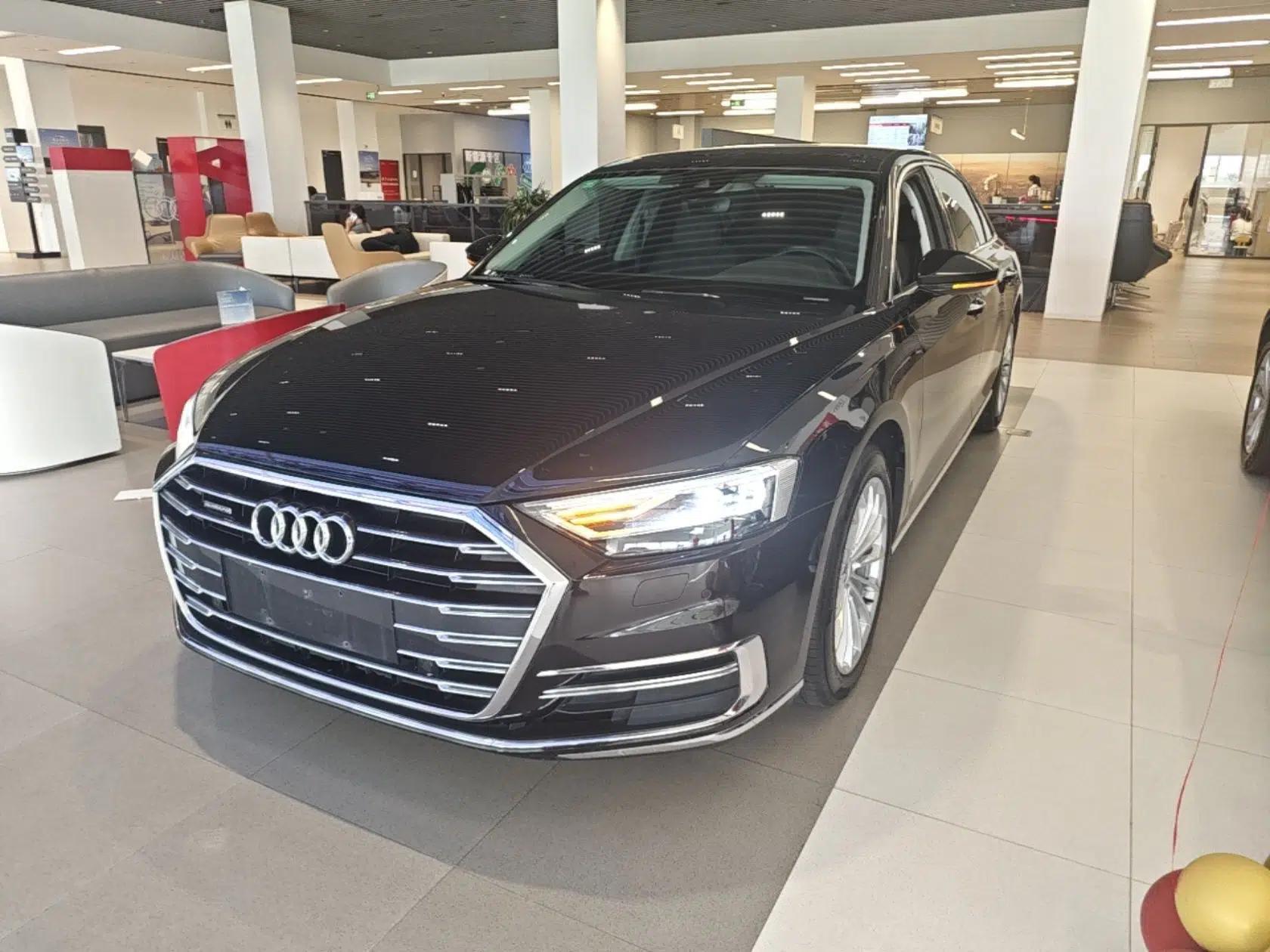 Audi A8 2022 A8L 50 TFSI quattro Comfort Edition Collector's Model — миниатюра 1