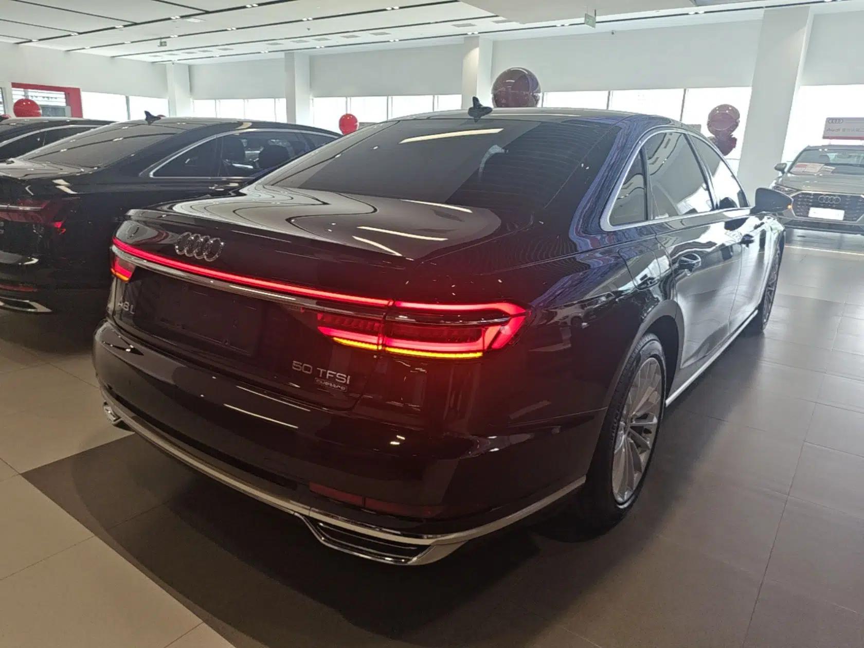 Audi A8 2022 A8L 50 TFSI quattro Comfort Edition Collector's Model — миниатюра 6