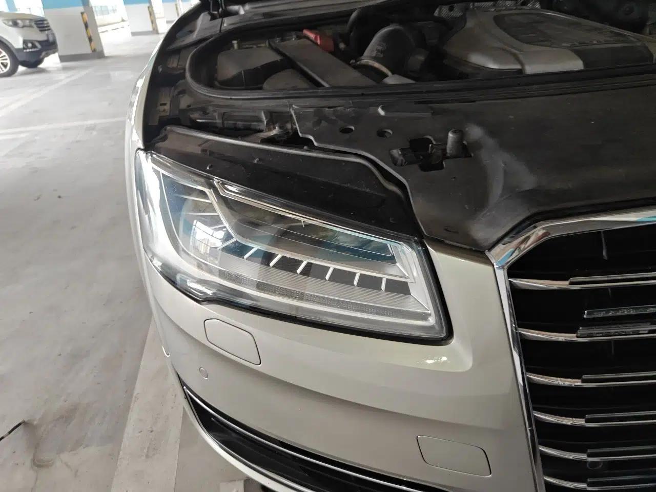 Audi A8 2014 A8L 45 TFSI quattro Luxury Model — миниатюра 7