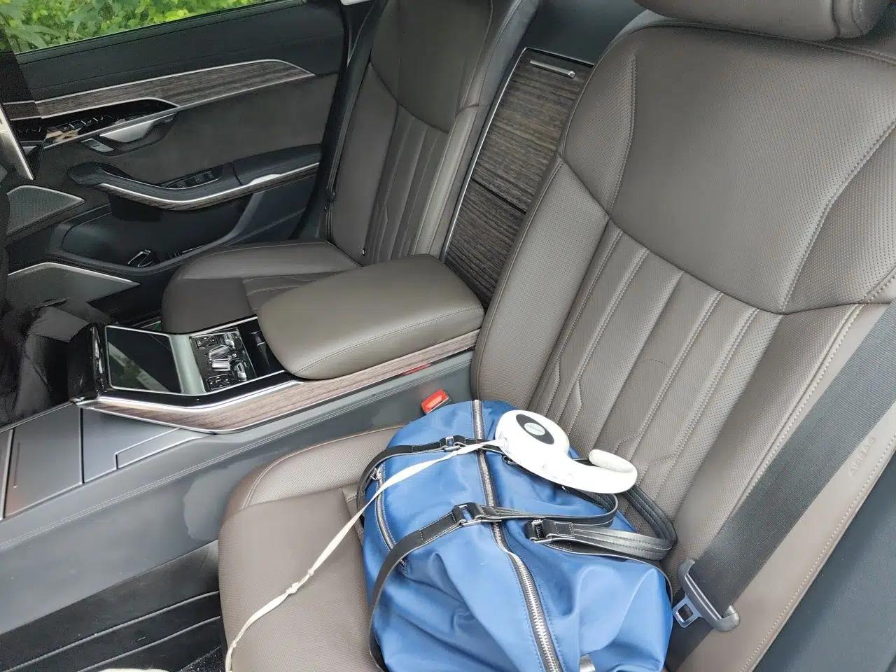 Audi A8 2022 A8L 55 TFSI quattro Prestige Collection Edition — миниатюра 17