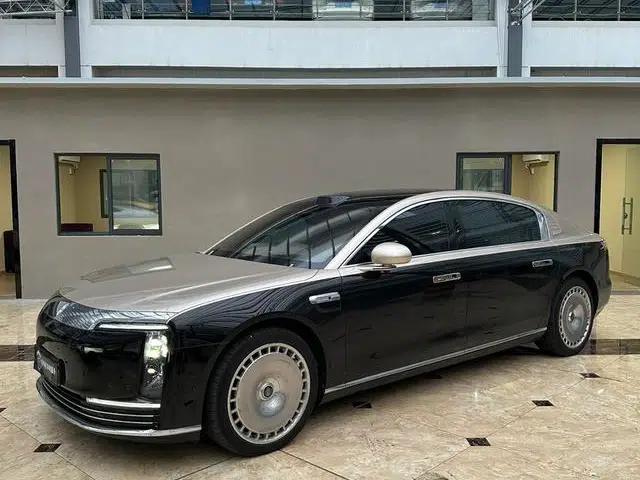 2025 S800 Premium Range Extended Star Executive Edition (4-seater)