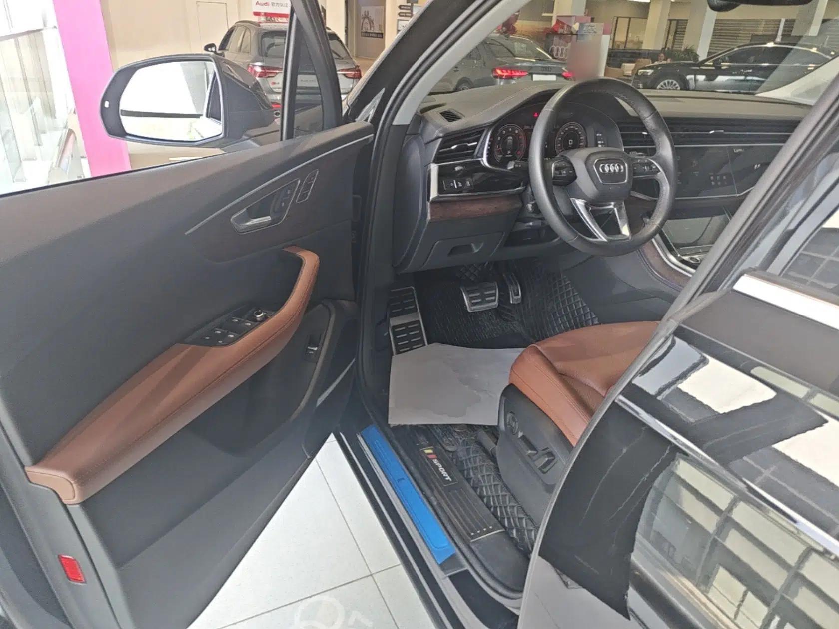 Audi Q7 2023 55 TFSI quattro S line Sport Edition — миниатюра 18