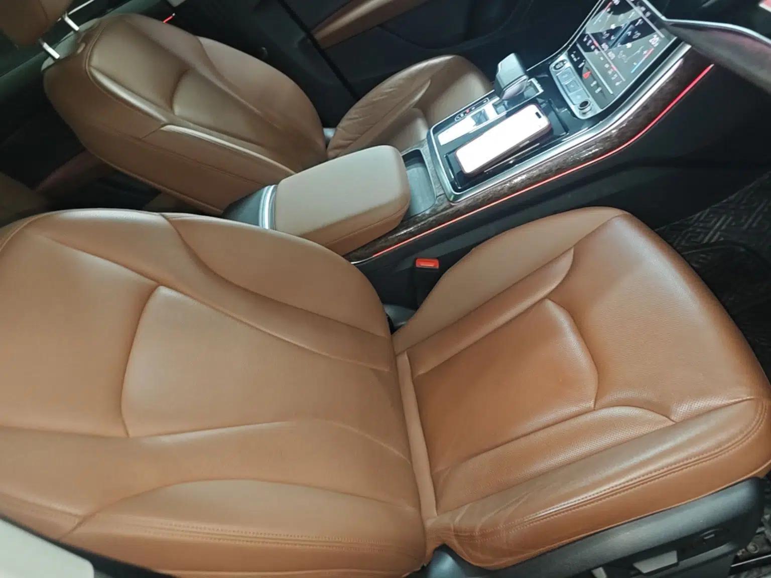 Audi Q7 2021 55 TFSI quattro S line Sport model — миниатюра 19