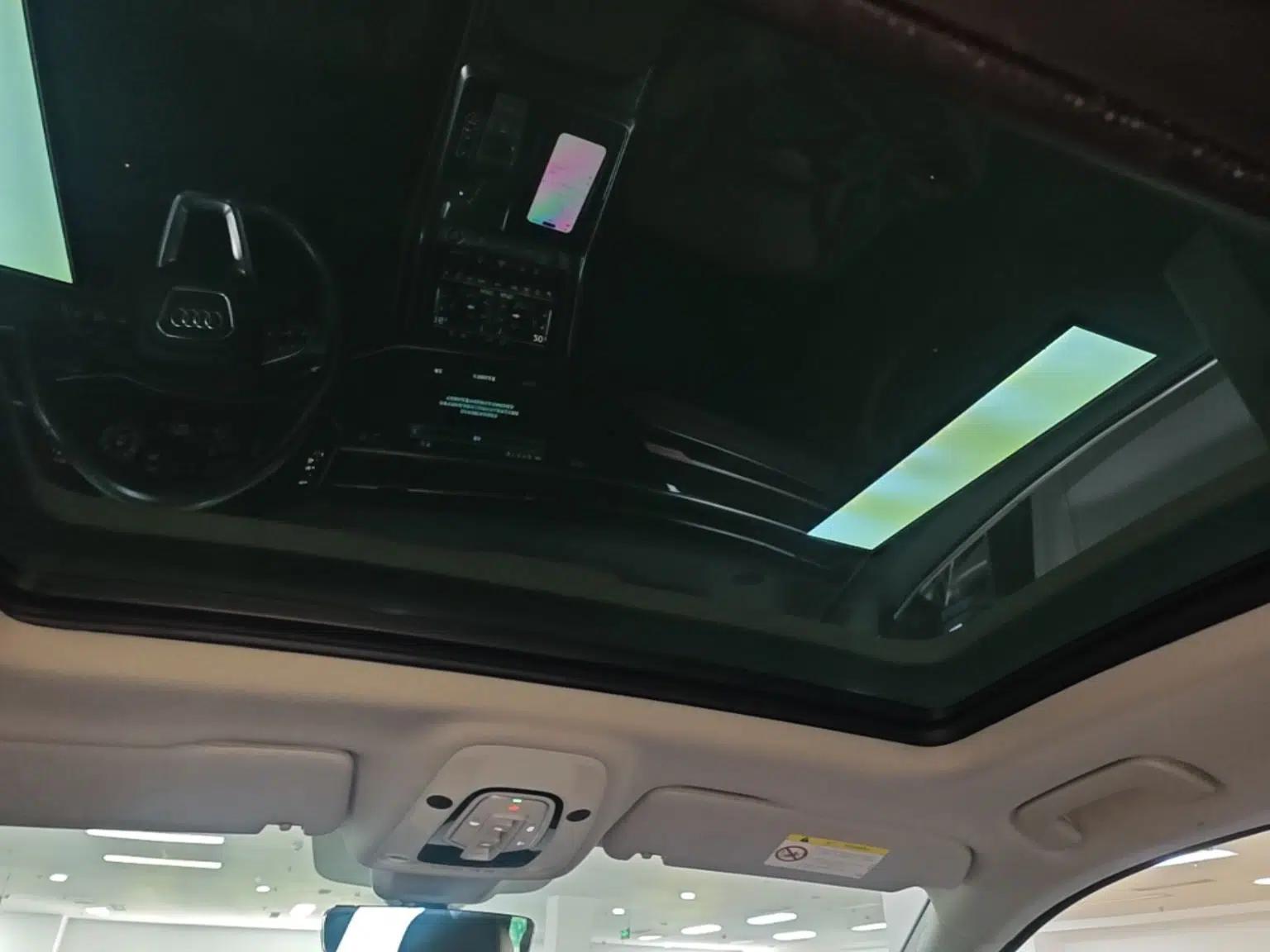 Audi Q7 2021 55 TFSI quattro S line Sport model — миниатюра 21